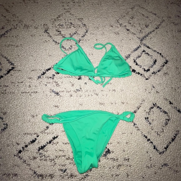 PacSun Sardina Scrunch Bralette Bikini - Picture 3 of 5